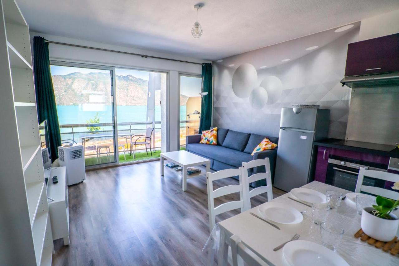Cabana & Fenetre Sur Lac - Terrasse & Parking Tresserve Exterior photo